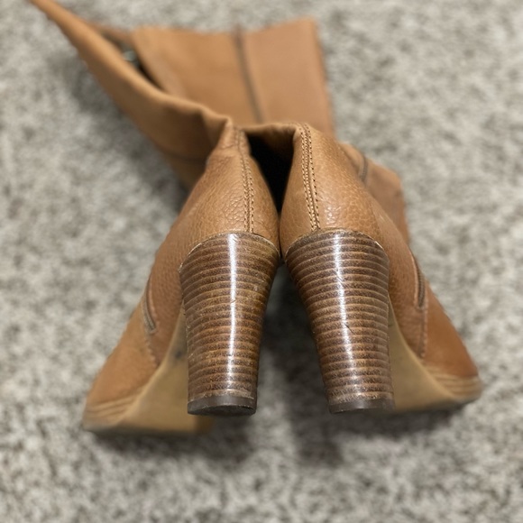 Trendy camel colored Franco Sarto heeled boots - Picture 8 of 8